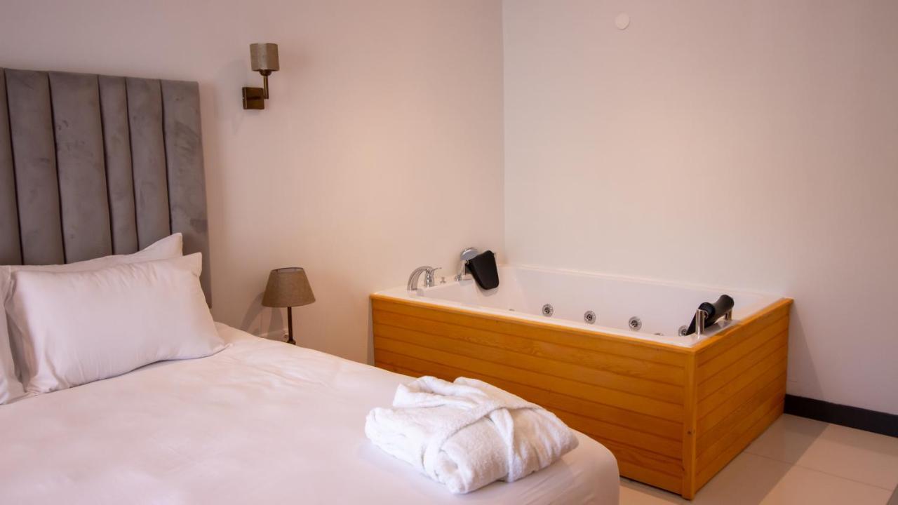 Lake Life Hotel Ιζνίκ Εξωτερικό φωτογραφία