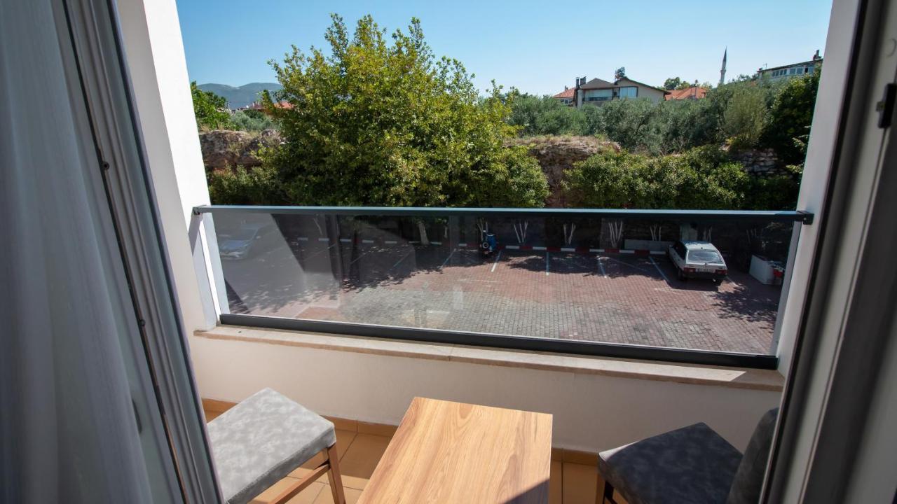 Lake Life Hotel Ιζνίκ Εξωτερικό φωτογραφία