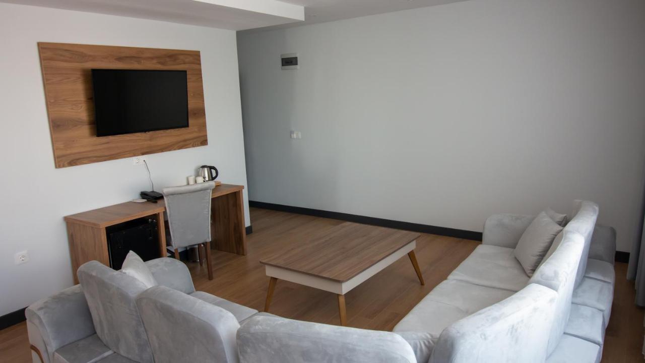 Lake Life Hotel Ιζνίκ Εξωτερικό φωτογραφία
