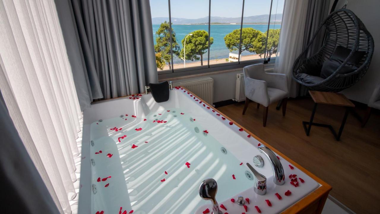 Lake Life Hotel Ιζνίκ Εξωτερικό φωτογραφία