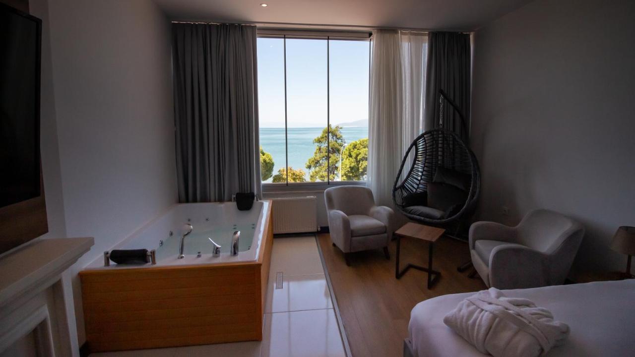 Lake Life Hotel Ιζνίκ Εξωτερικό φωτογραφία